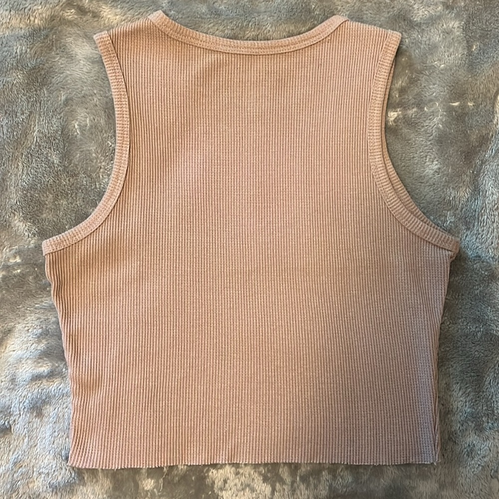 crop top - Picture 3 of 3